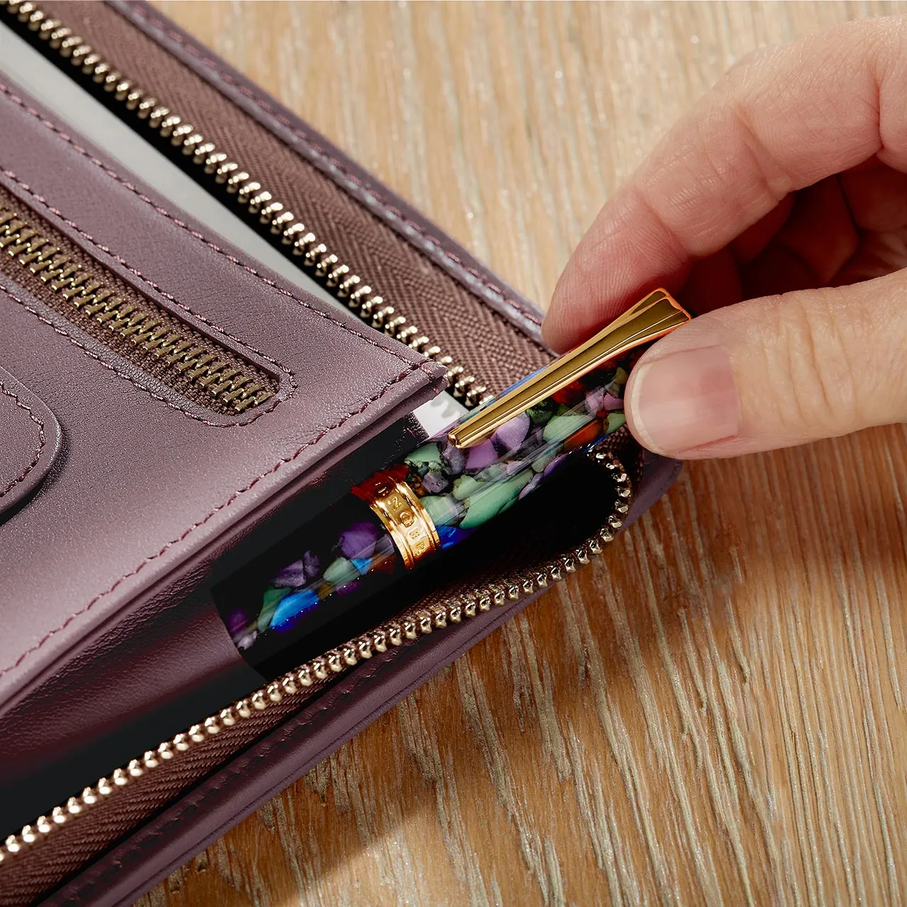 Arcadia Smooth Leather Ambi-Flex Folio
