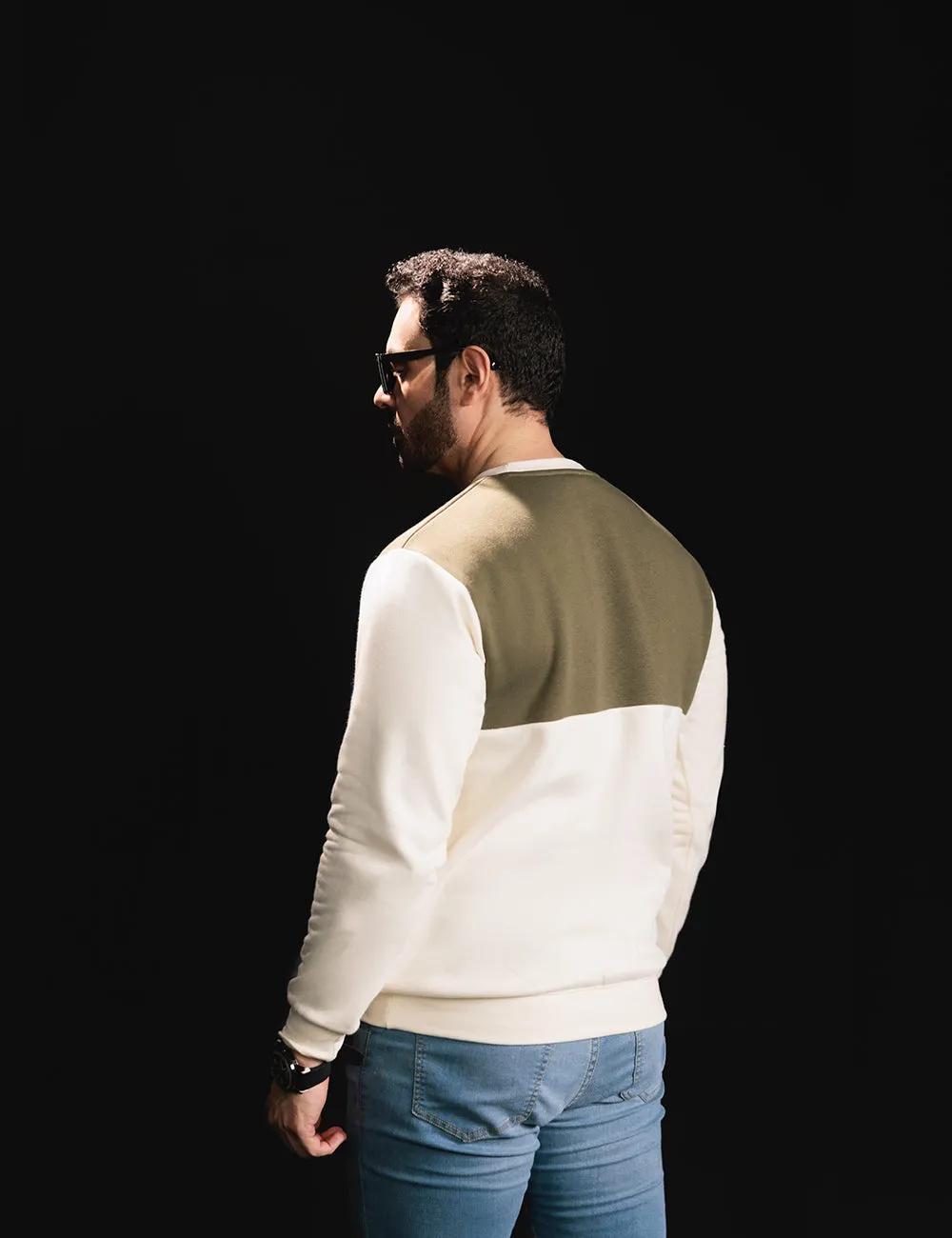 Color-Blocked White and Olive Sweatshirt DTI