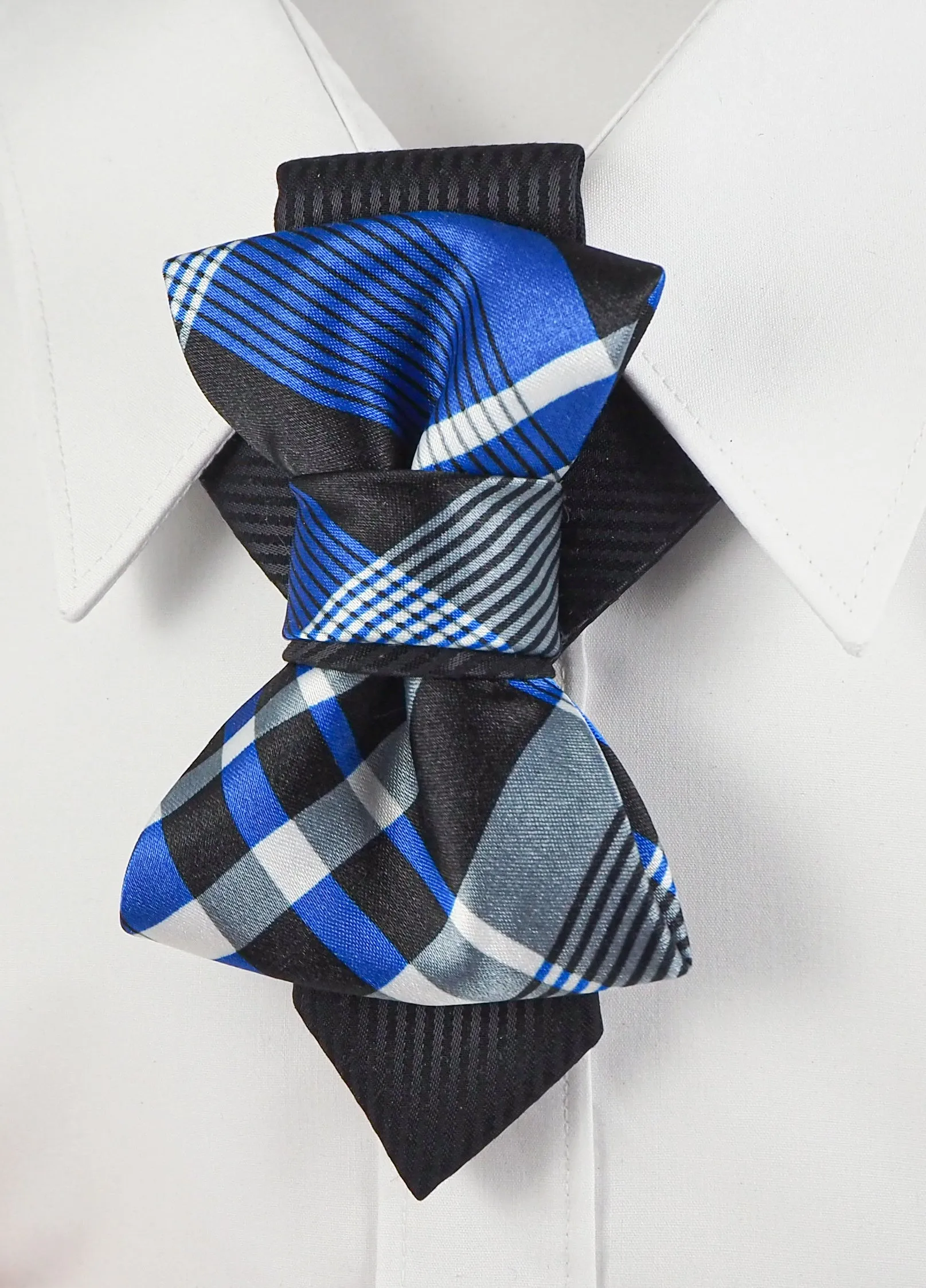 HOPPER TIE TALLINN