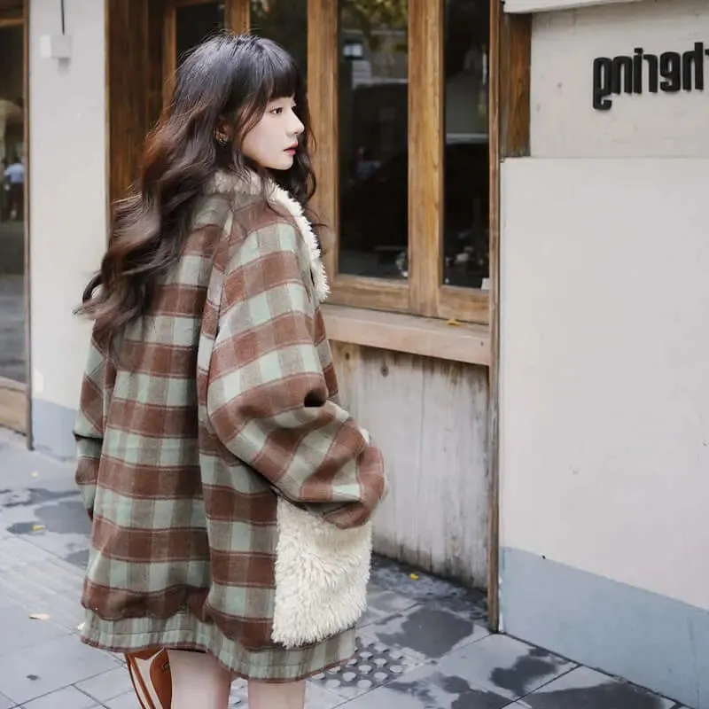 Horn Button Plaid Wool Winter Coat for Women