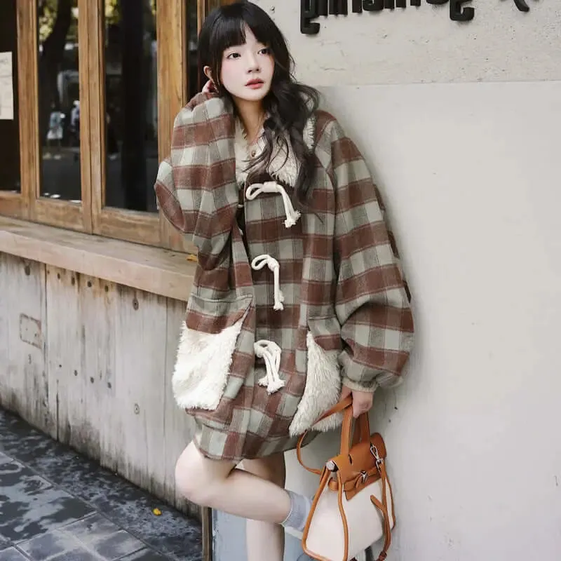 Horn Button Plaid Wool Winter Coat for Women