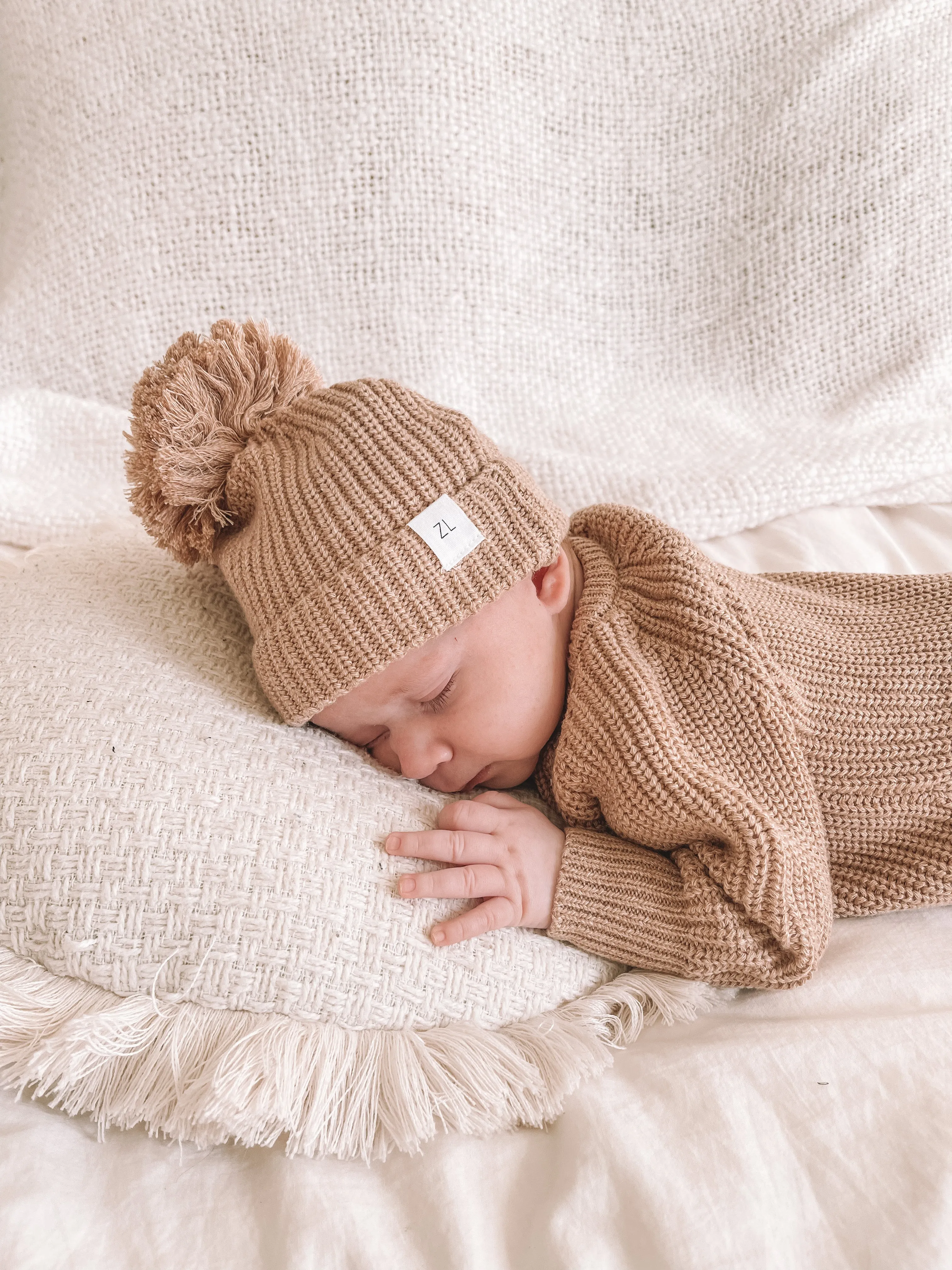 KNIT BEANIE "FAWN"