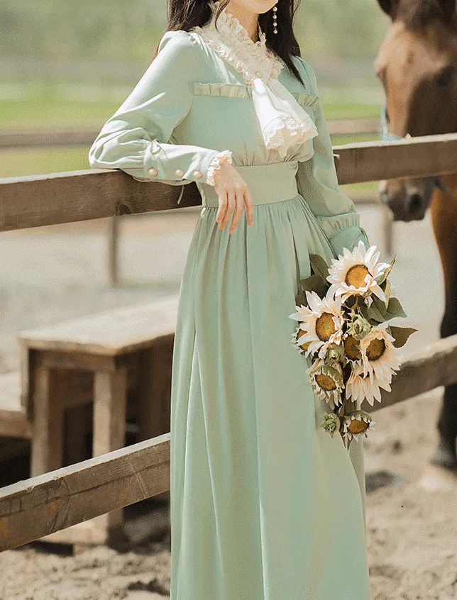 Retro Parisian 50s Green Dress
