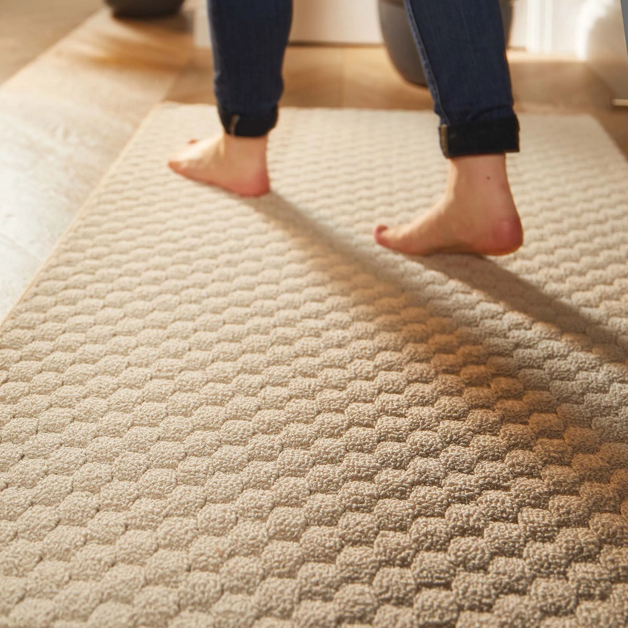 Sculptured Washable Honeycomb Rug Ivory