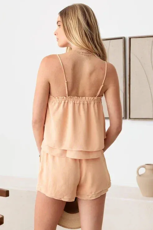 SLEEVELESS RUFFLE LAYER SHORTS