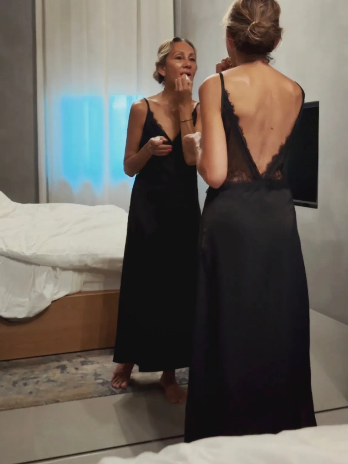 SLIP IN DRESS WITH LACE - BLACK