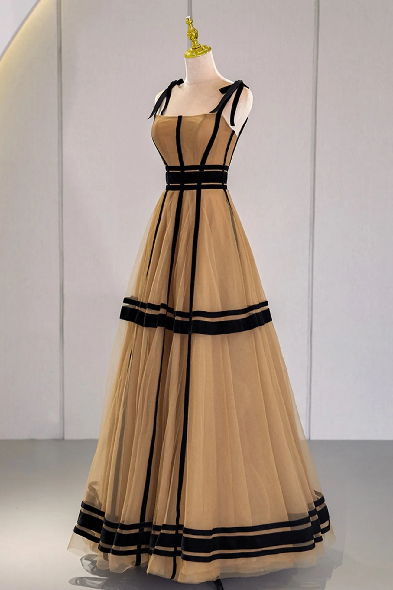 Stylish Tulle Long Prom Dress A-Line Evening Party Dress