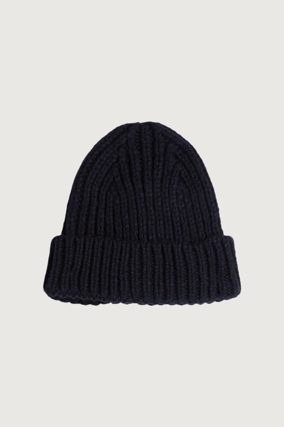 THICK RIBBED BEANIE
