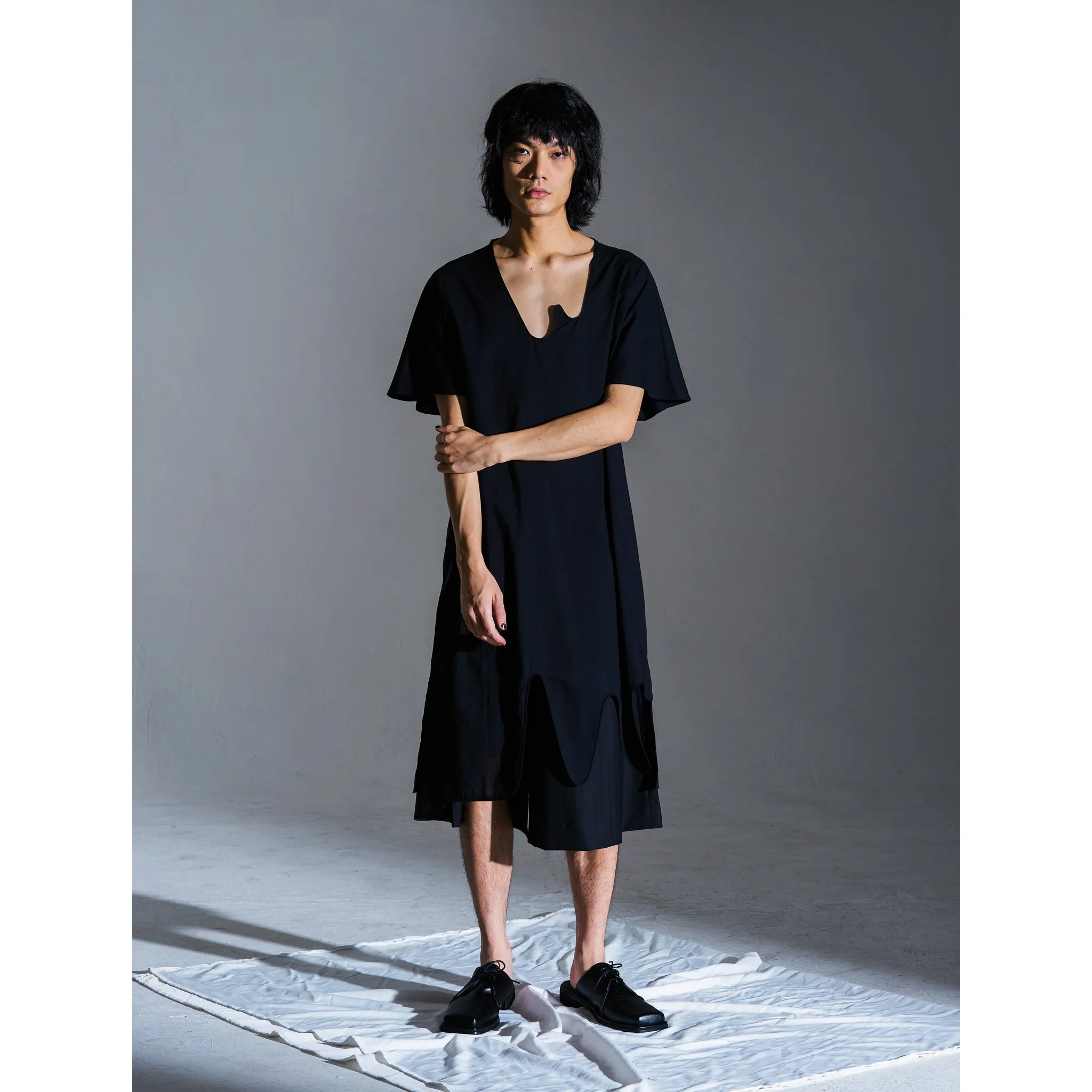 VOICE WITHOUT TRACE LONG T-SHIRT
