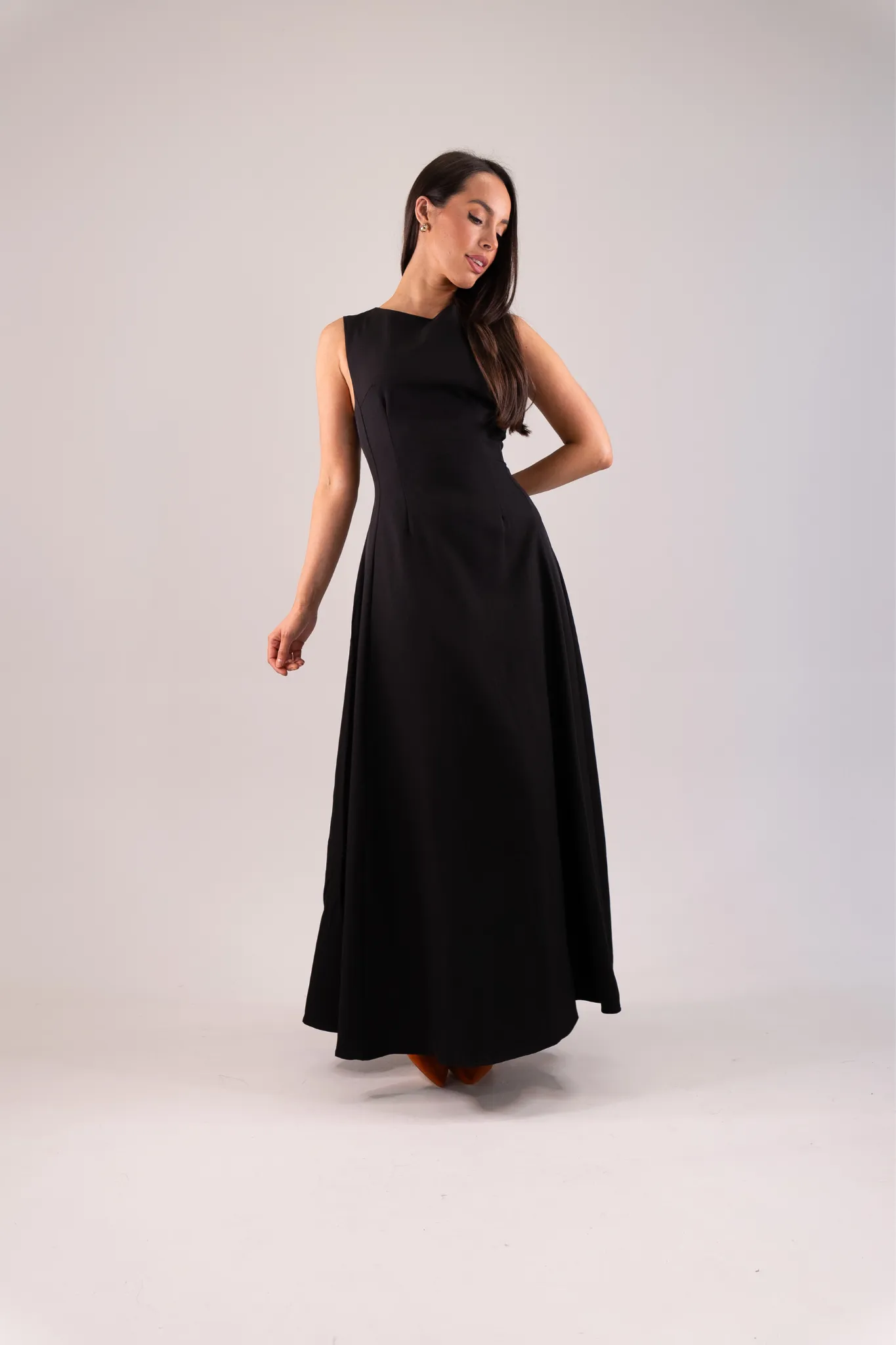 Willow Sleeveless Dress In Black